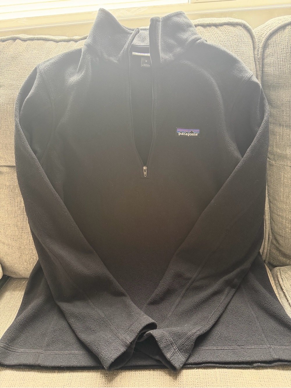Patagonia Men’s Black Quarter-Zip Fleece Pullover